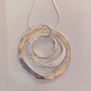 Beautiful sterling silver necklace.